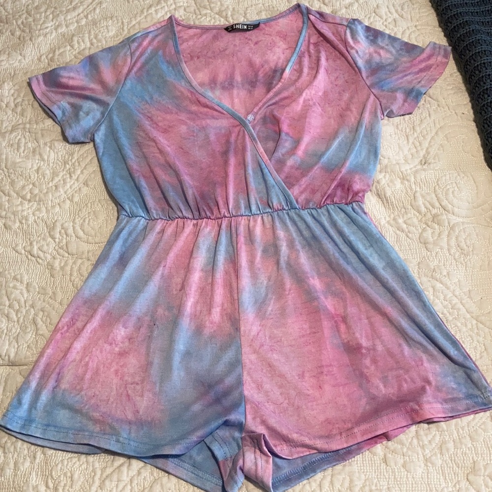 Romper blue and pink. New